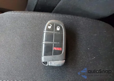 2019 Jeep Renegade Sport 4X4 from USA, damaged, VIN ZACNJBABXKPK70393